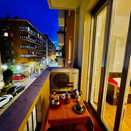 The Castle Door House - Entire 2-bed * Bologna